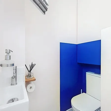 Apartament Cozy Near The Champ-de-mars